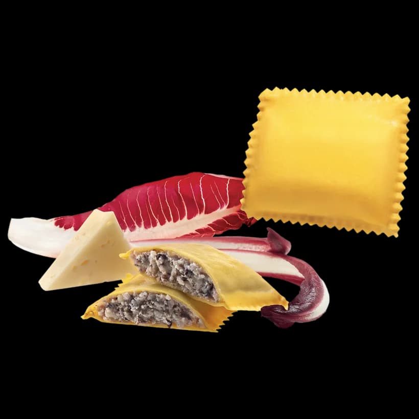 Ravioloni con formaggio Asiago DOP e "Radicchio Rosso di Treviso IGP"